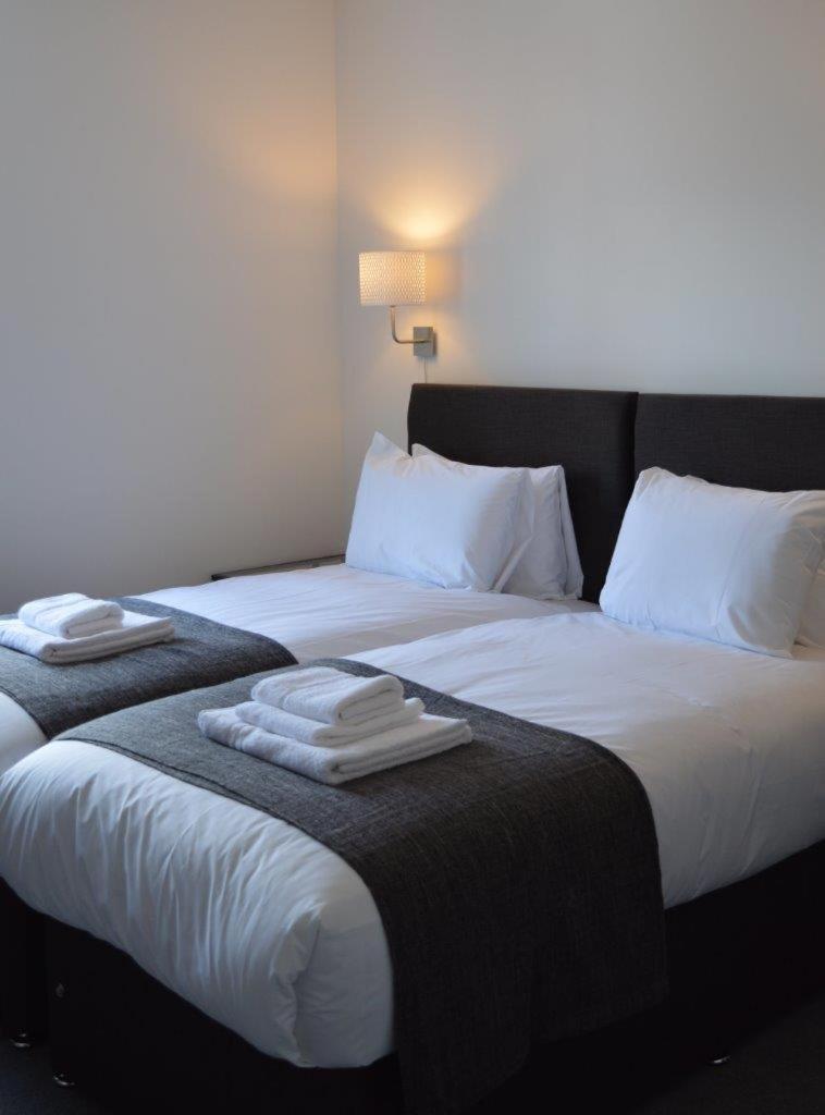Q8 Boutique Hotel Portsmouth Exterior photo