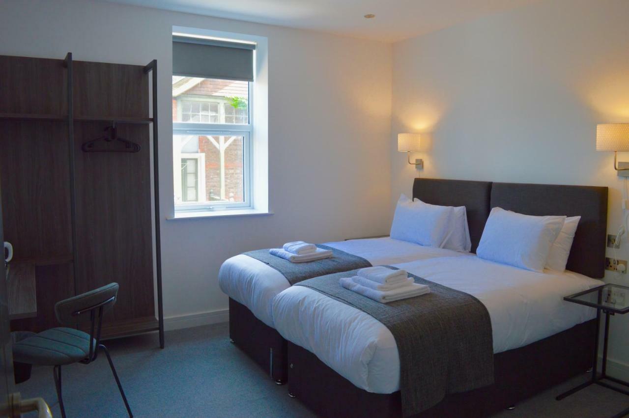 Q8 Boutique Hotel Portsmouth Exterior photo